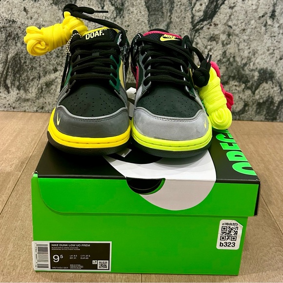 SOLD - Nike Dunk PE Low What the Duck - University of Oregon Home - Picture 6 of 9